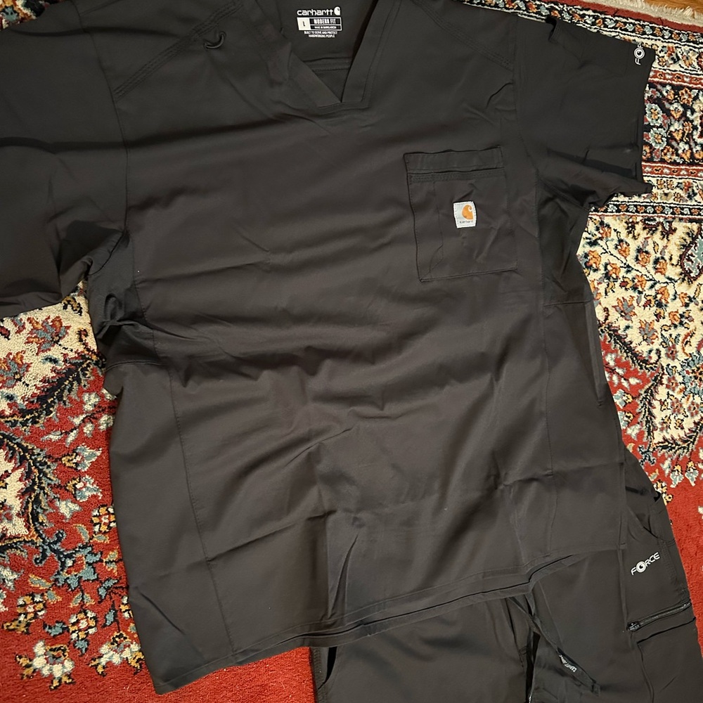 Force flex black L men’s scrub top